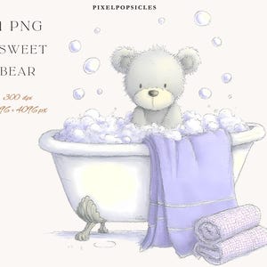 以下が含まれることがあります： 白いバスタブで泡風呂に入っている灰色のテディベアの水彩イラスト。ラベンダー色のタオルが浴槽にかけられ、下に2つの丸められたタオルがあります。「11 PNG SWEET BEAR」というテキストが上部にあります。