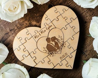 Personalised Wooden Wedding  games – Rustic Heart Keepsake Favor, Tic Tac Toe and Snakes & Ladders Rustic Favours for Guests,Drink game,