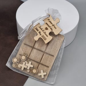 Tic Tac Toe Wedding Favours | Fun Wedding Table Games | Keepsake Guest Gifts | Unique Wedding Decor | Noughts & Crosses Hearts | Board game.