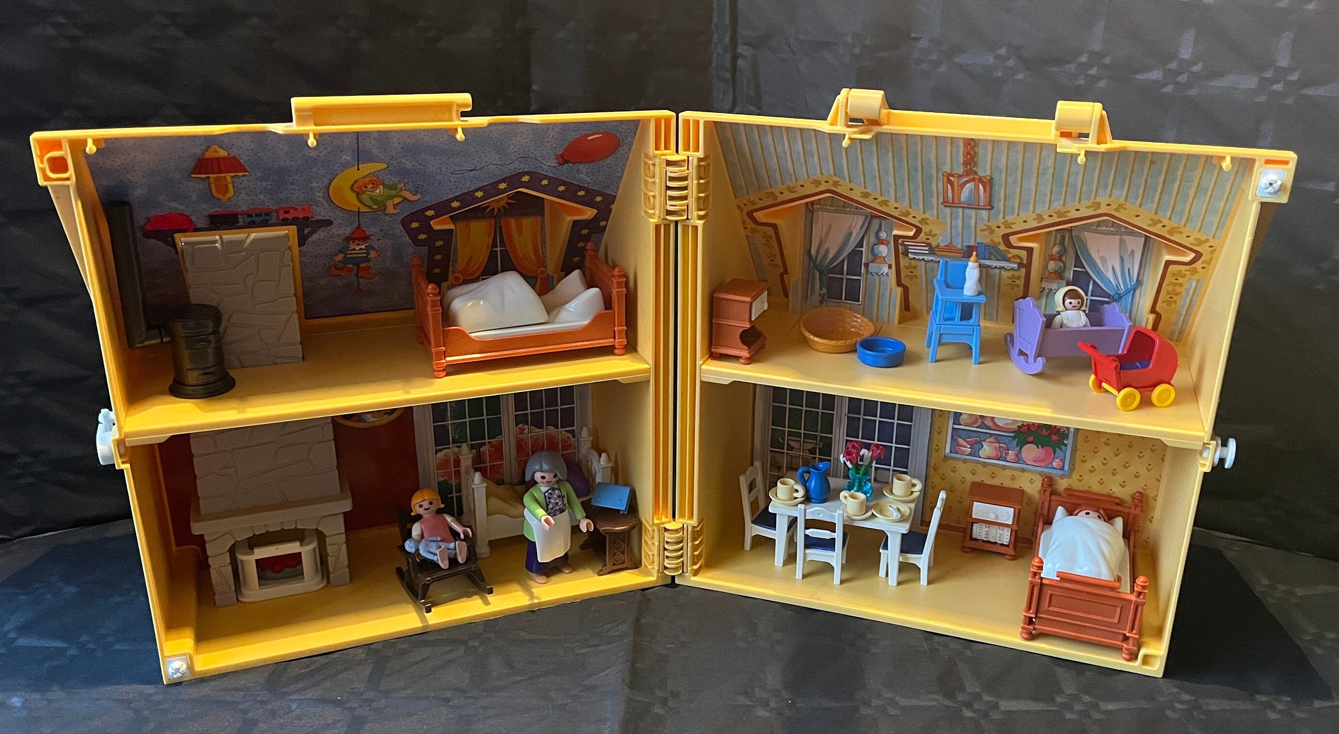  Playmobil 70897 Victorian Doll House Cozy Den : Toys