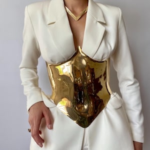 Goldenes Rüstungskorsett - Futuristischer Taillengürtel, Bühnenkostüm, Roter Teppich Outfit, futuristisches Modekorsett, handgemachtes Korsett