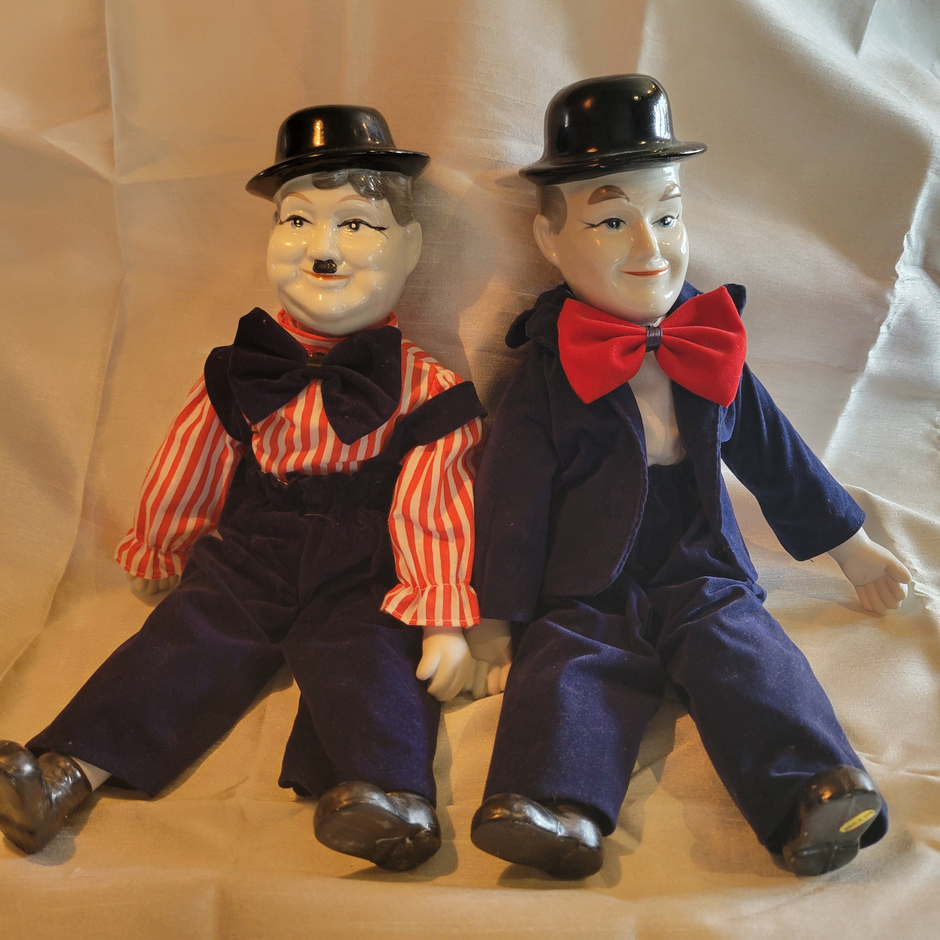 VINTAGE 1983 STAN LAUREL & OLIVER HARDY RUBBER TOY LOT