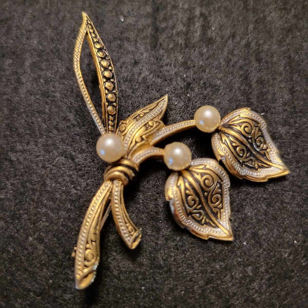 Damascene Faux Pearl Brooch Made in Spain