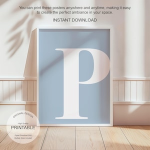 Arte de pared azul, póster con la letra P, decoración de habitación preppy, impresión inicial P, lindo arte de pared azul, impresión de una sola letra, decoración de dormitorio, arte de pared imprimible