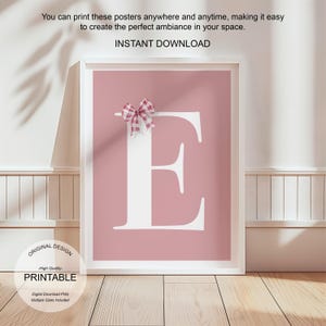 Póster de letra E con arte de pared rosa, decoración de habitación preppy, impresión inicial E, bonito arte de pared rosa, impresión de una sola letra, póster de lazos de moda, arte de pared imprimible