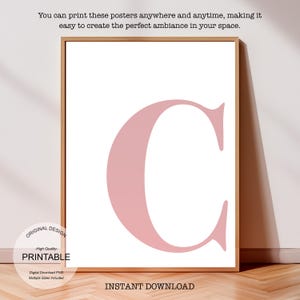 Arte de pared rosa, póster con la letra C, decoración de habitación preppy, impresión inicial C, lindo arte de pared rosa, impresión de una sola letra, decoración de dormitorio, arte de pared imprimible