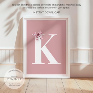 Póster de letra K con arte de pared rosa, decoración de habitación preppy, impresión inicial K, bonito arte de pared rosa, impresión de una sola letra, póster de lazos de moda, arte de pared imprimible