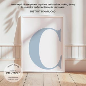 Arte de pared azul, póster con la letra C, decoración de habitación preppy, impresión inicial C, lindo arte de pared azul, impresión de una sola letra, decoración de dormitorio, arte de pared imprimible
