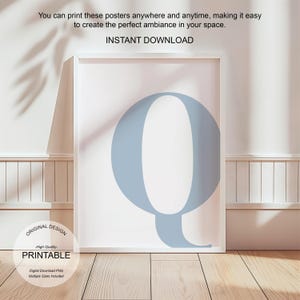 Arte de pared azul, póster con la letra Q, decoración de habitación preppy, impresión inicial Q, lindo arte de pared azul, impresión de una sola letra, decoración de dormitorio, arte de pared imprimible