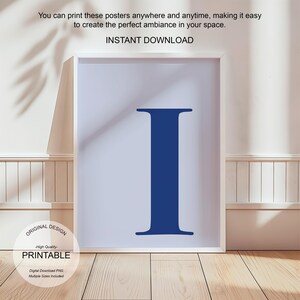 Arte de pared azul, póster con la letra I, decoración de habitación preppy, impresión inicial I, lindo arte de pared azul, impresión de una sola letra, decoración de dormitorio, arte de pared imprimible