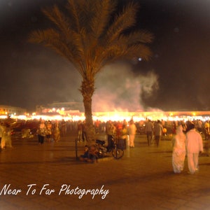 Foto in Museumsqualität eines Abends in Jimaa el-Fina in Marrakesch, Marokko