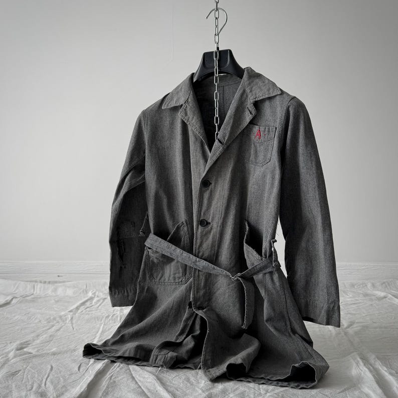 1950s Women’s Vintage French Workwear Chambray Atelier Coat – Gray Chore Jacket – Utility Artisan Smock Made in France image 2