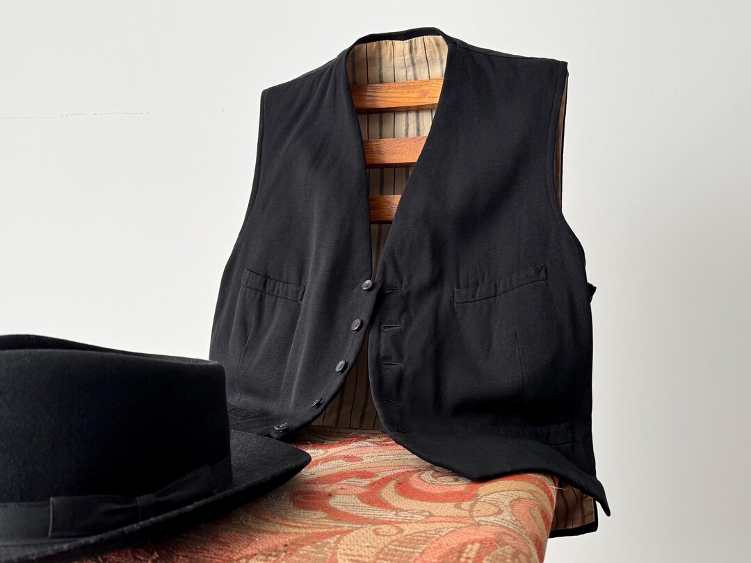 Men's Vintage Black Wool Waistcoat 40