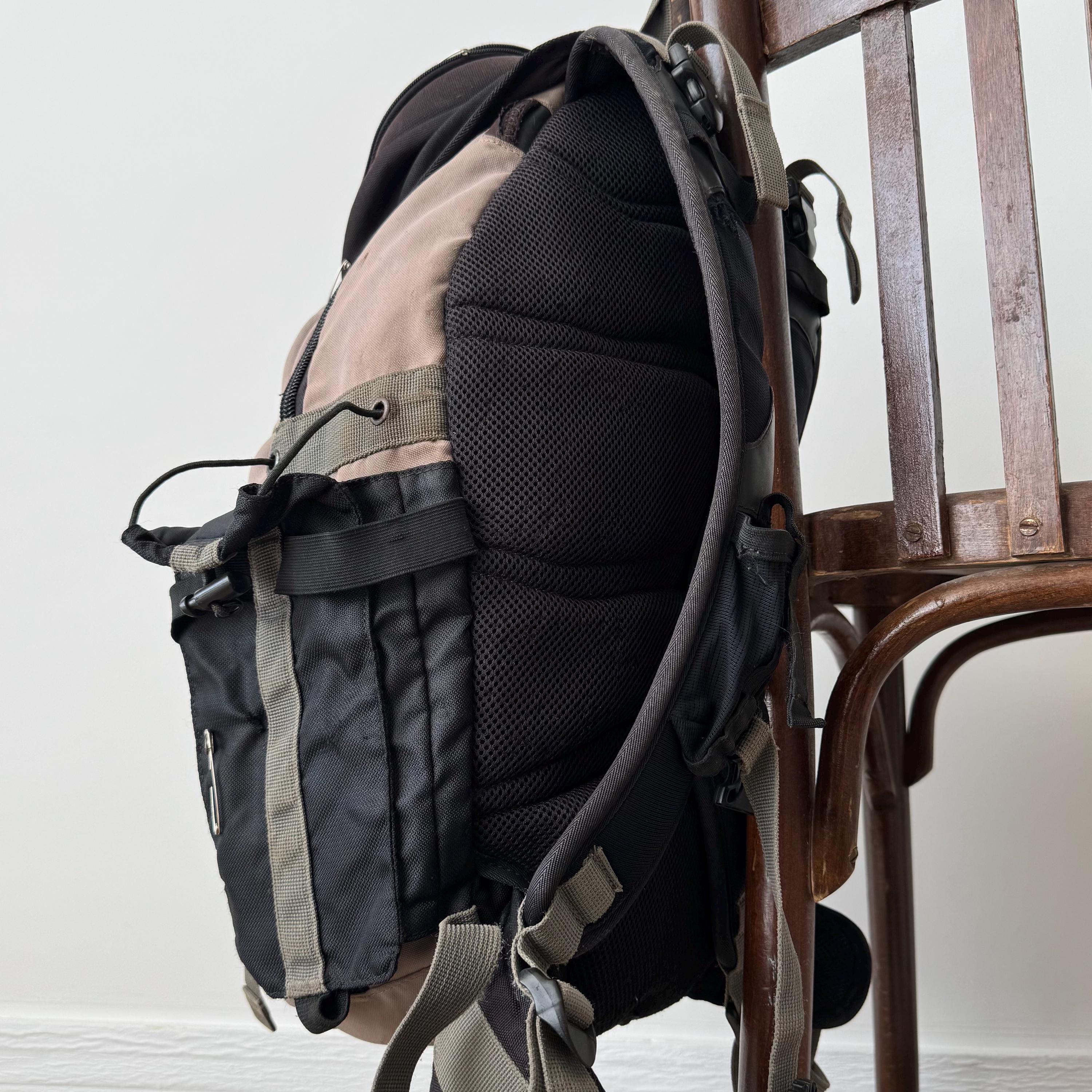 00s Vintage Oakley Tactical Icon Backpack Faded Black Y2K