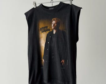 Koszulka Vintage 2001 Johnny Hallyday Rock Band Sleeveless T-shirt - Retro 2000s Graphic Music Tee - Rozmiar średni