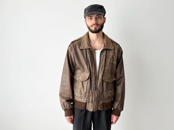 ジャケット・アウター 90s vintage A2 Leather flight jacket 90s Vintage A2 Distressed Dark Brown Military Women's Oversize