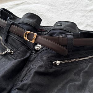 Vintage 90s Gucci GG Logo Belt – Women’s Brown Leather Waist Belt – Italian Designer Accessory