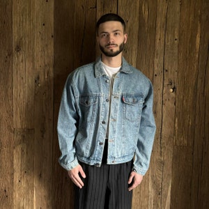 Men's Vintage 90s Levi’s Type 3 Handmade Blue Stone Washed Denim Jacket Size L