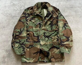 VINTAGE US ARMY M-1965 M65 WOODLAND CAMO FIELD JACKET 1989