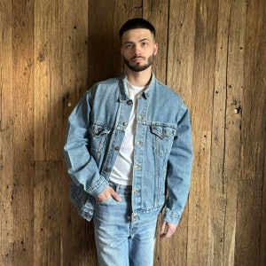 Retro Vintage 80s Levi’s USA Type 3 Trucker Denim Jacket Jean Size L Light Blue American , Western, Boho, Utility Style 1980s Jeans