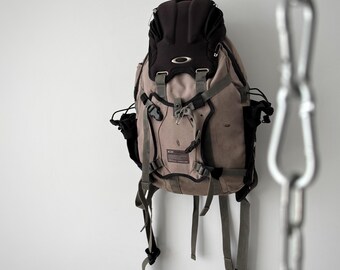 00s Vintage Oakley Tactical Icon Backpack Faded Black Y2K