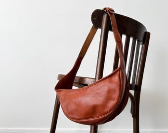 1960er Jahre Vintage Swiss Made Leder Hüft- & Schultertasche - Klassisches Braunes Retro Reise-Accessoire - Kulturerbe Japanische Mode