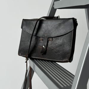 Pochette en cuir avec munitions européennes vintage des années 1970, pochette en cuir avec carte, sac marron - mode militaire rétro