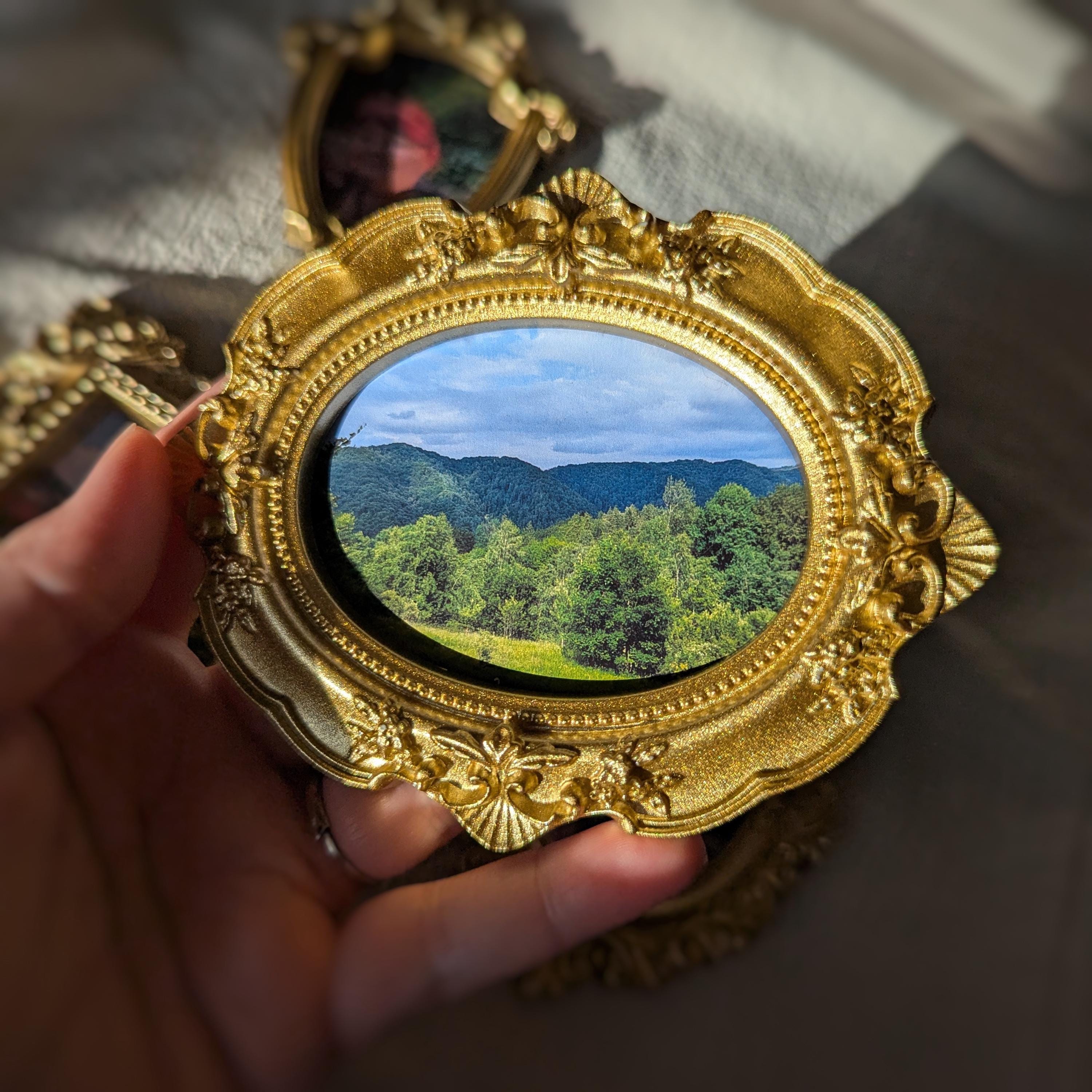 Gold Photo Magnet Frames: Custom Fridge Magnet Set for Gallery - Etsy