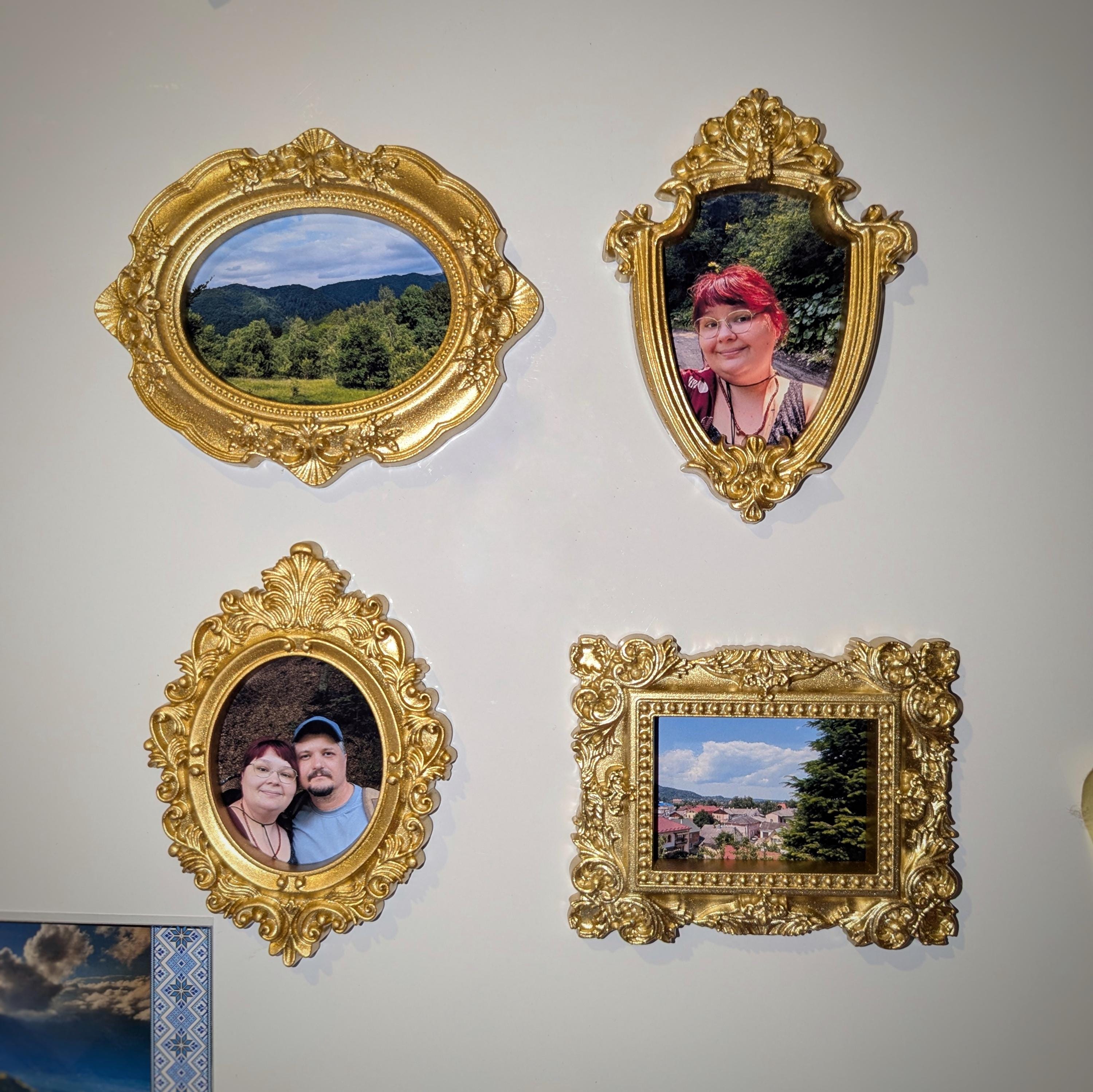 Gold Photo Magnet Frames: Custom Fridge Magnet Set for Gallery - Etsy