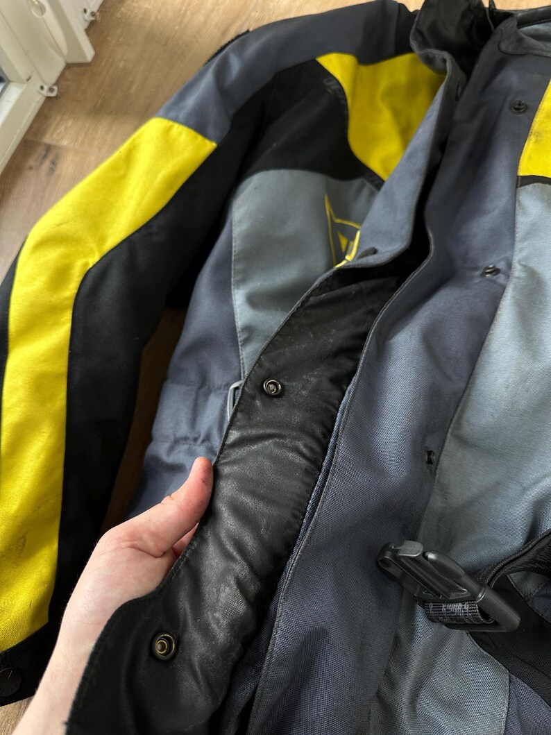 Dainese Vintage Gore Tex Armored Motorcycle Jacket Size: 46 image 9