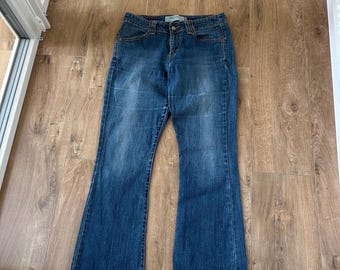 Levi's Vintage Damen-Bootcut-Schlagjeans im Y2K-Stil, blau, Größe: M