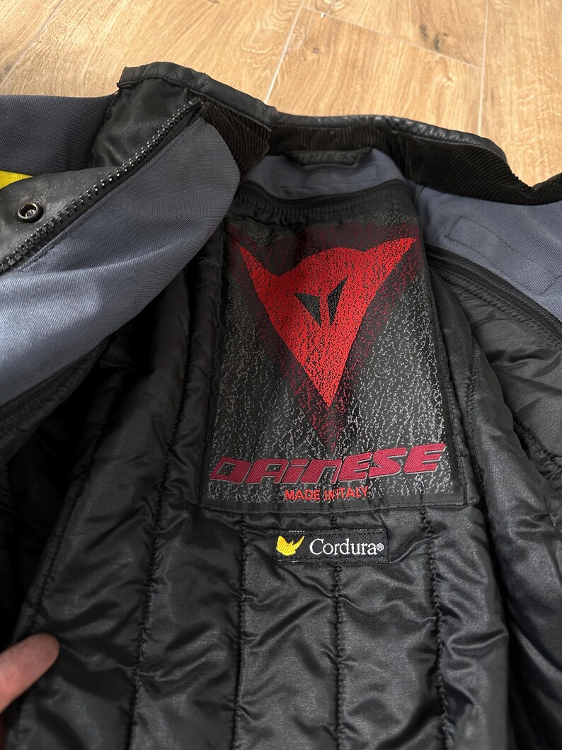 Dainese Vintage Gore Tex Armored Motorcycle Jacket Size: 46 image 17