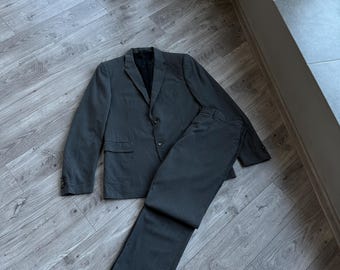 Louis Vuitton men's gray classic wool suit