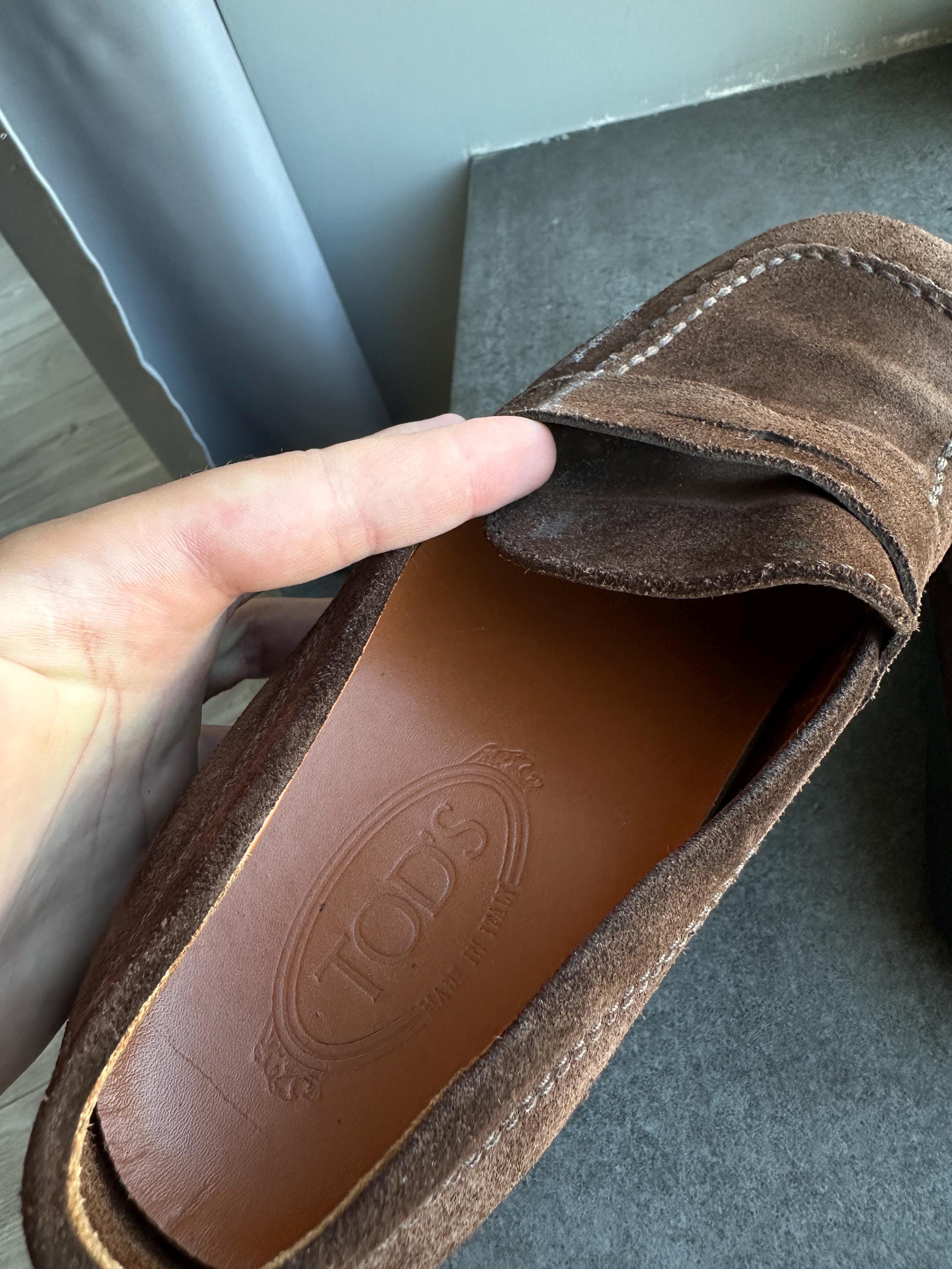 トッズのメンズスエードブラウンの高級ローファーシューズ - Etsy 日本