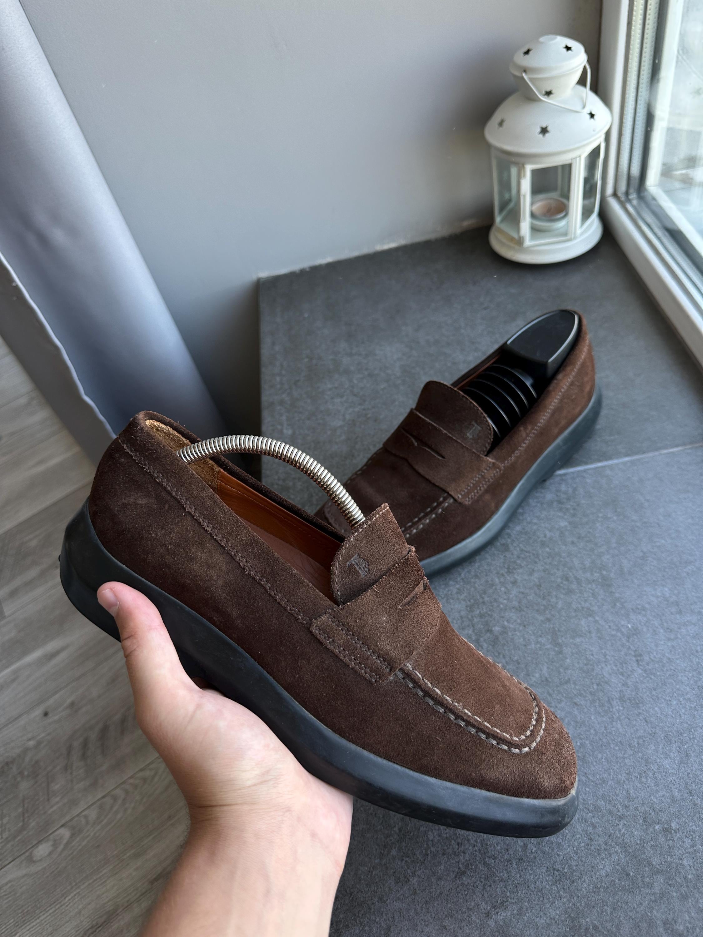 トッズのメンズスエードブラウンの高級ローファーシューズ - Etsy 日本