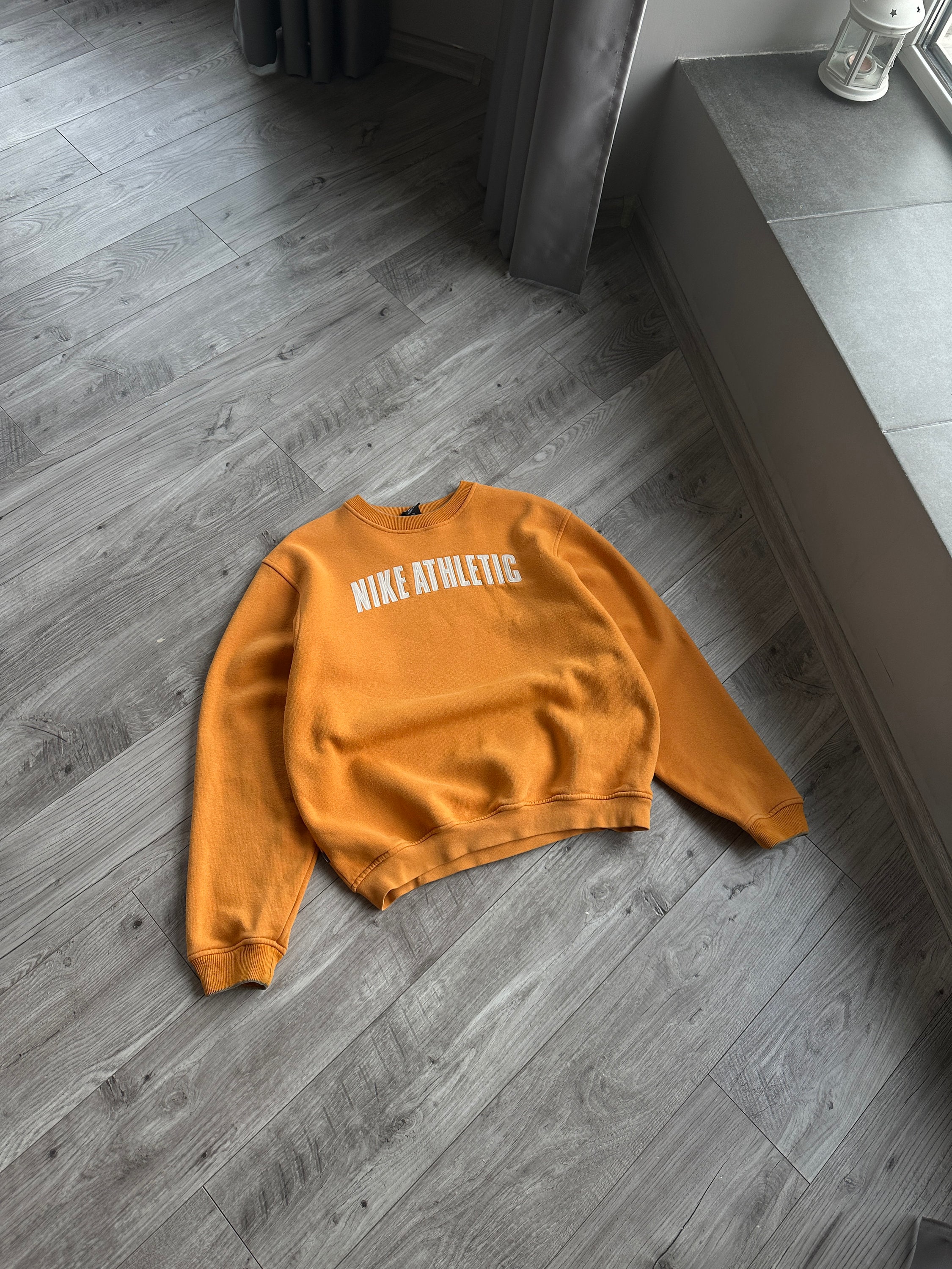 orange vintage nike sweatshirt