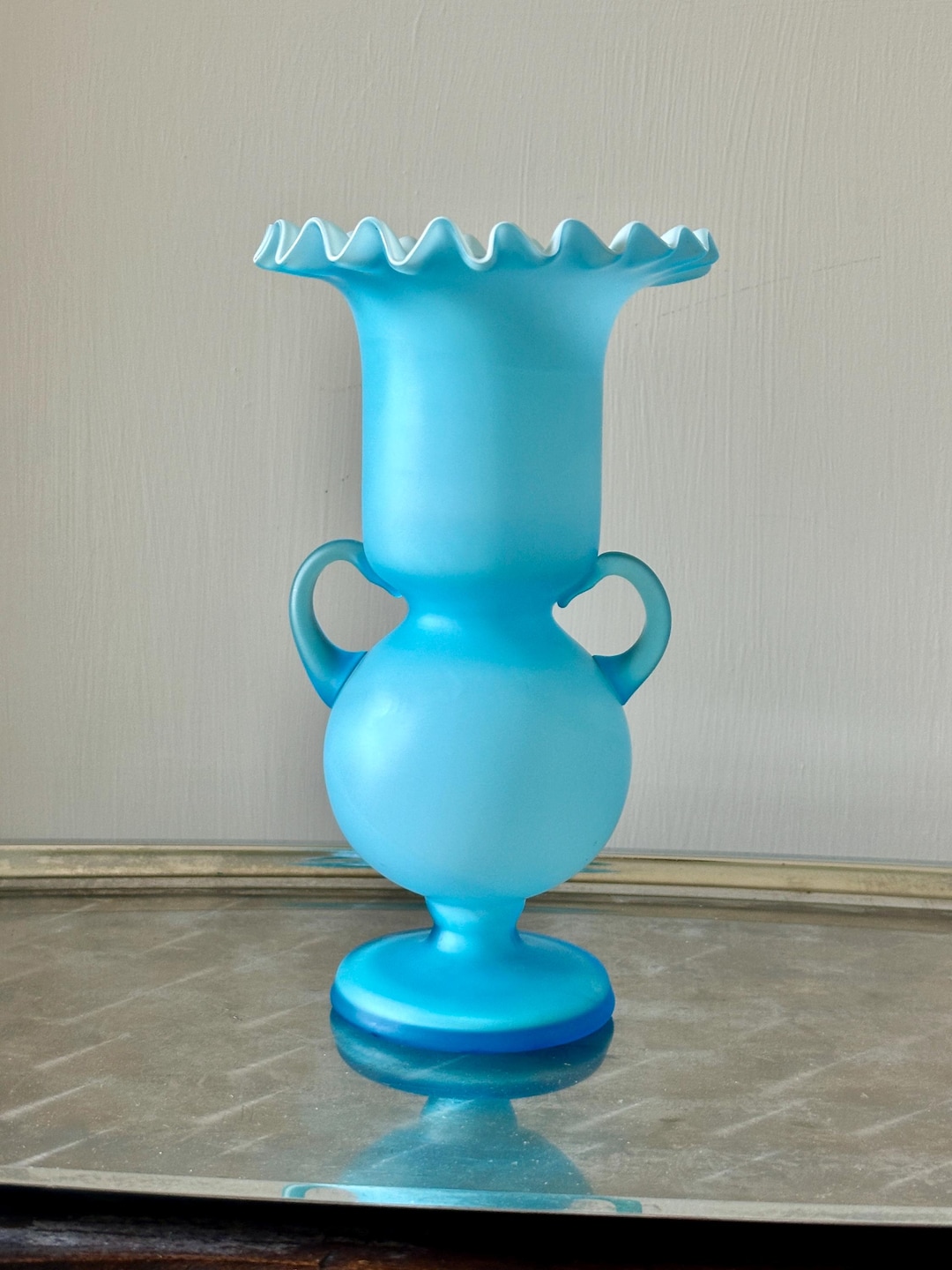 アンティーク　ロイヤルブルー フリルエッジ ガラス花瓶 ヴィンテージブルーケース入りアートガラス花瓶：フリルエッジ