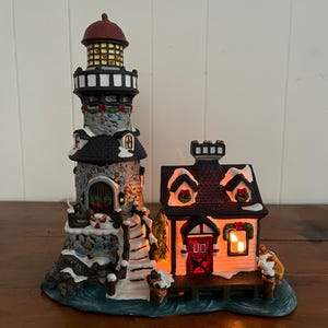 Vintage Carole Towne 2002 Kollektion Casey's Point, Carole Towne Village Display