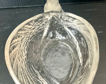 ヴィンテージガラススワンソルトセラー：コレクター向け小物入れ