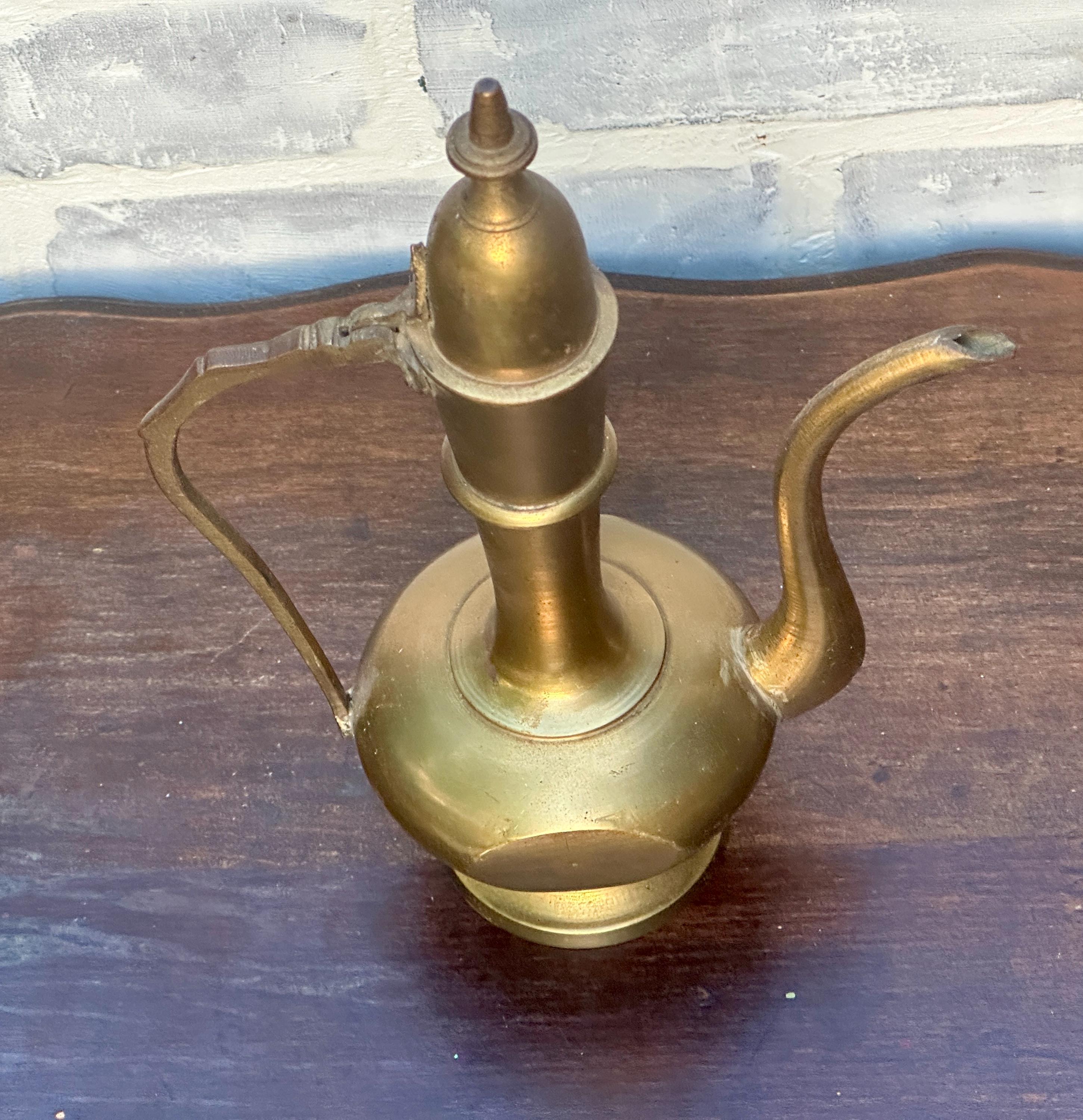 ヴィンテージ真鍮製水差し：小さな蓋付きピッチャー、インド製 - Etsy 日本
