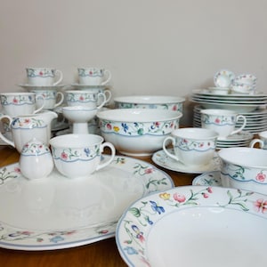 Villeroy Bloch Mariposa, tea cups, milk jug, plates, salad bowls, egg cups