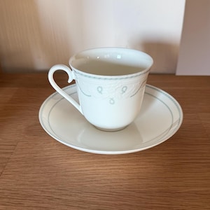 Vintage Villeroy & Boch Amado Porcelain Tea Set – Elegant White with Soft Blue Garland Pattern