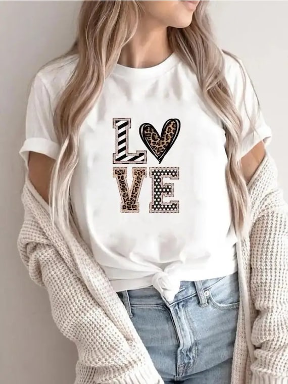 One Sise T-shirt Love