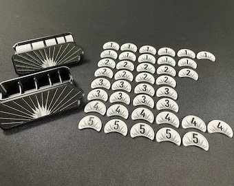Gettoni e vassoi Glory di Voidfall; i vassoi funzionano con o senza il contenitore Gametrayz; i vassoi funzionano con i gettoni di cartone originali O con i nostri gettoni Glory migliorati!