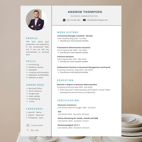 CV | Digital template with professional organization: CV with Blue Tones for 2-page retail professionals. Immediate download