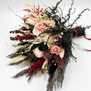 Halloween Wedding Bouquet – Gothic Dried Flowers in Blush & Burgundy – Dark Romantic Fall Bridal Bouquet for Spooky Bride