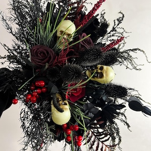 Gothic Halloween Bouquet: Skulls, Black & Red Roses, Spooky Decor