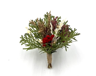 Rustic Winter Wedding Boutonniere: Pinecone & Greenery Groomsmen Corsage