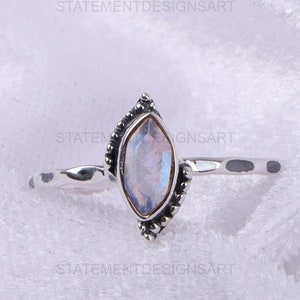 Anillo de piedra lunar arcoíris, anillo de piedras preciosas de plata de ley 925 maciza, anillo de diseños únicos, anillo de piedra lunar hecho a mano, anillo para mujer
