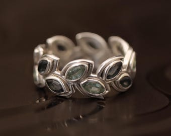 Iolith & Schweizer Blautopas Ring Sterling Silber Eternity Band